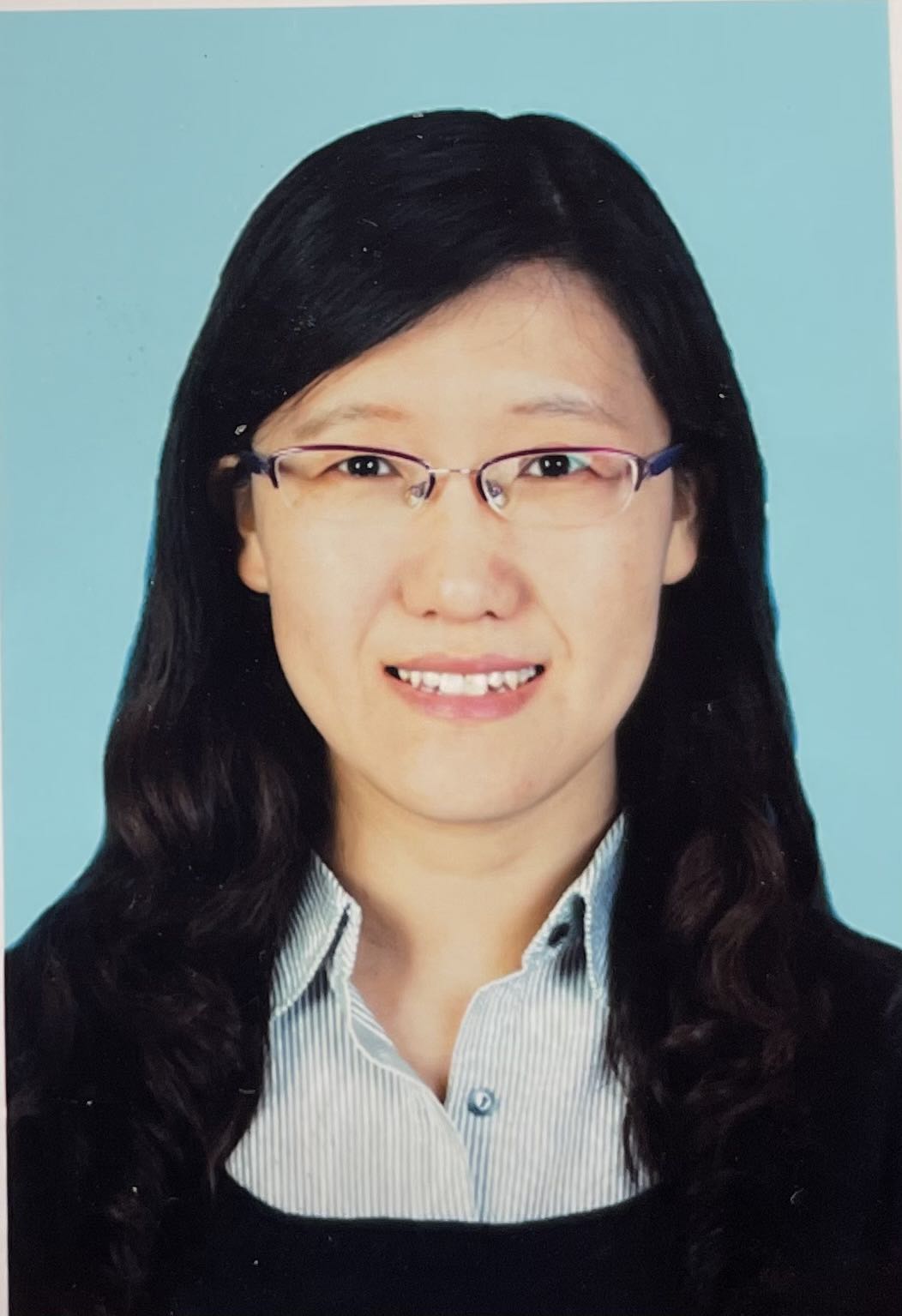 李佳